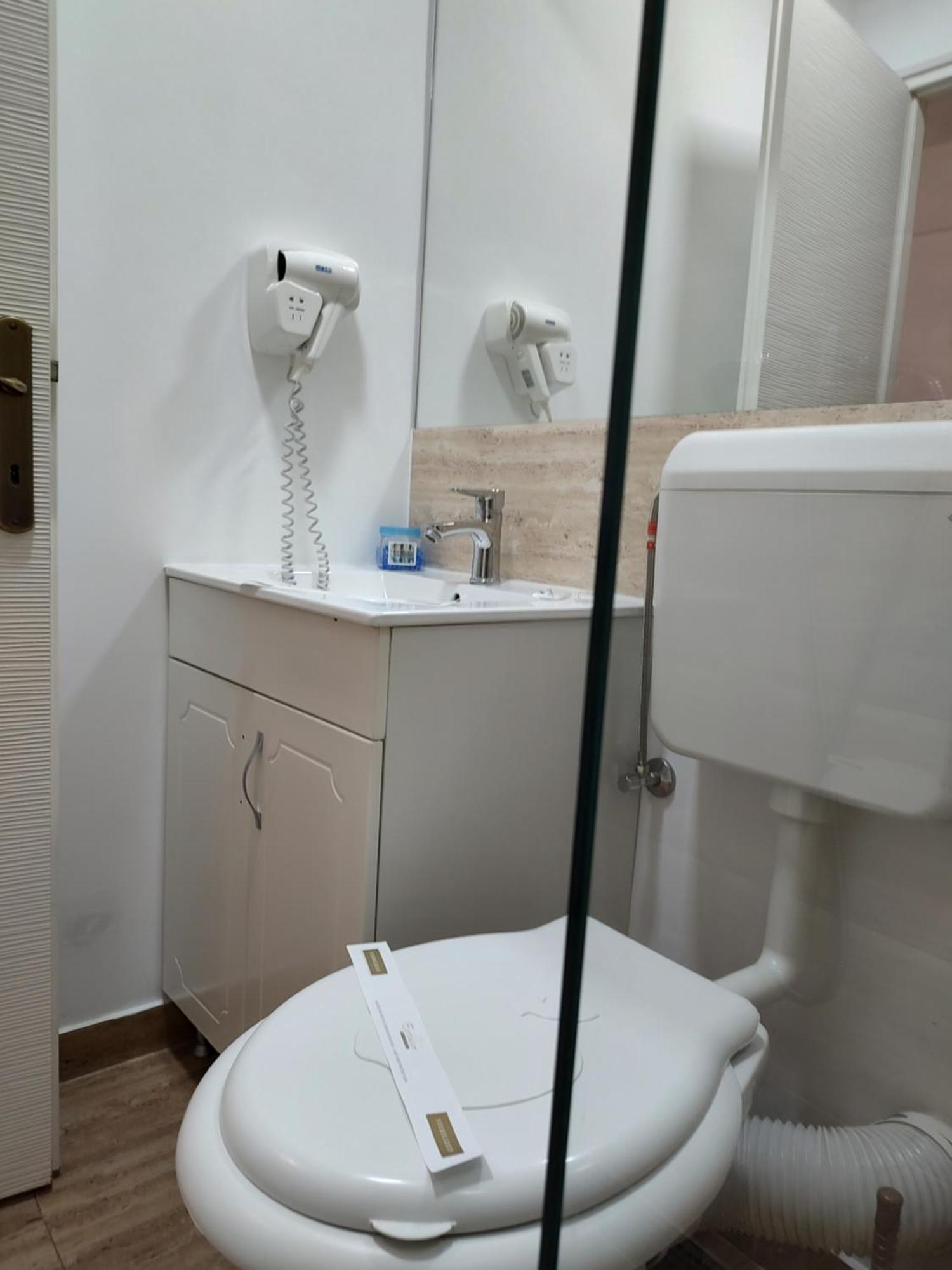 Puzzle Magic Bed and Breakfast Piteşti Eksteriør billede